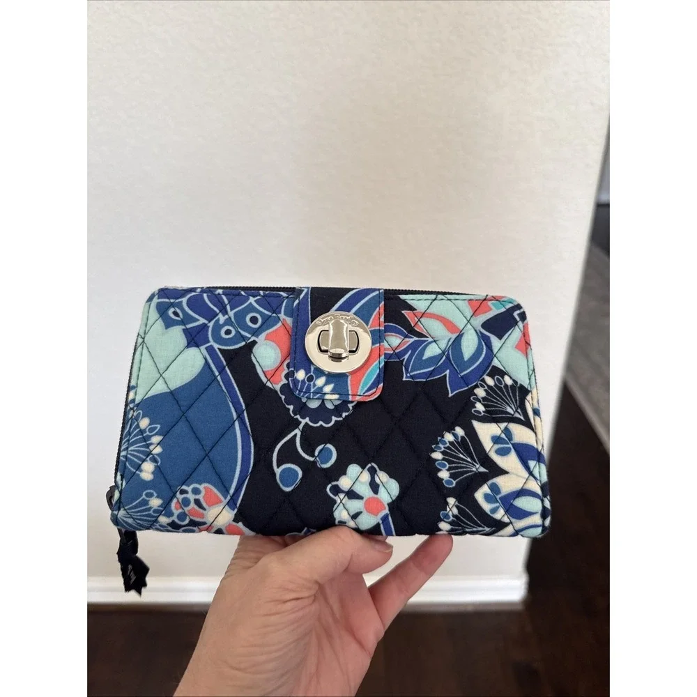 Vera Bradley Turn-Lock Wallet Zip Around Blue
